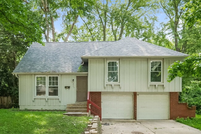 Building Photo - 9012 Stark Ave