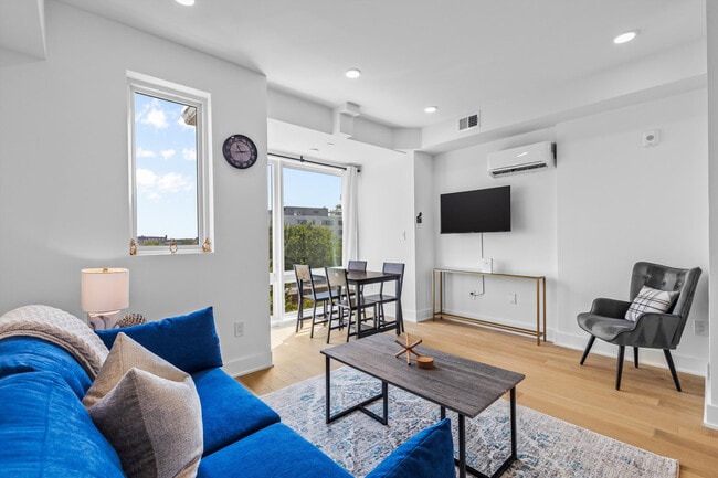 1726 H St NE Unit SI ID1626363P