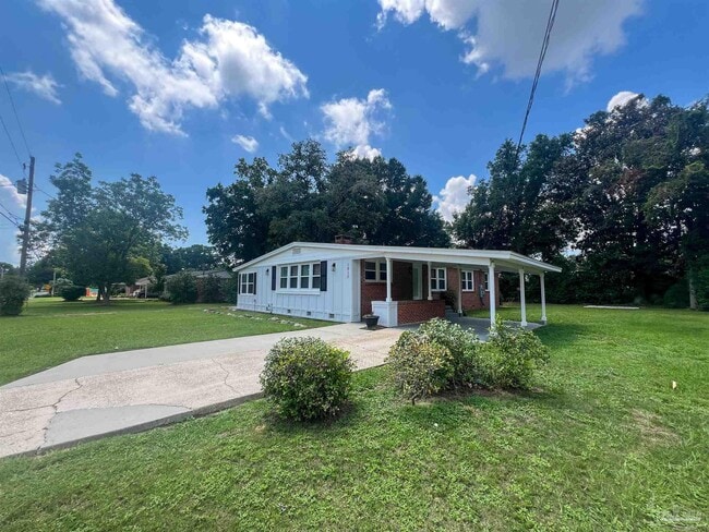 Photo - 1815 Hallmark Dr