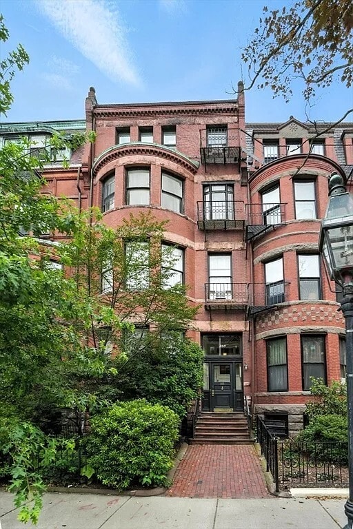 Photo - 388 Marlborough St Unit 5