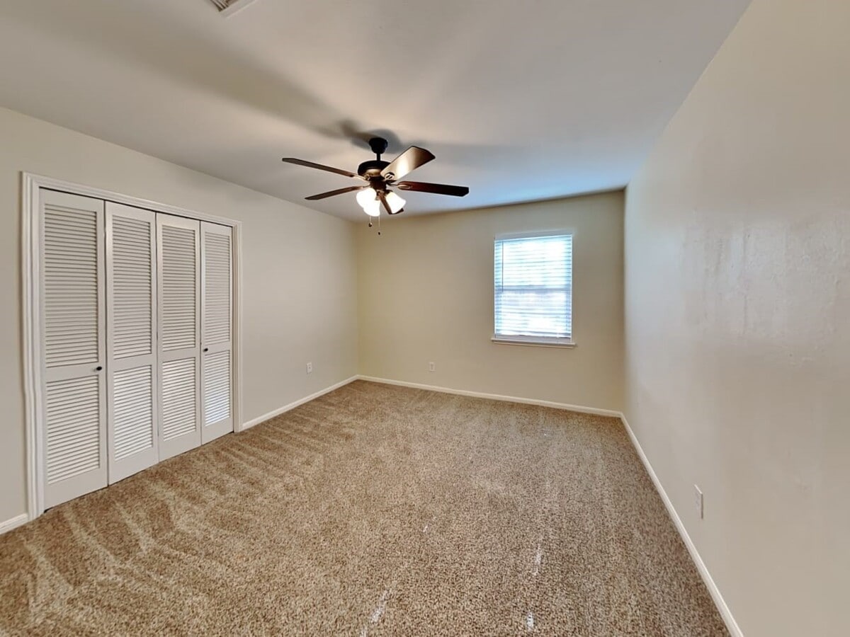 Photo - 105 St Andrews Dr