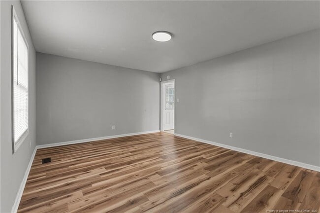 Photo - 412 Morley Dr