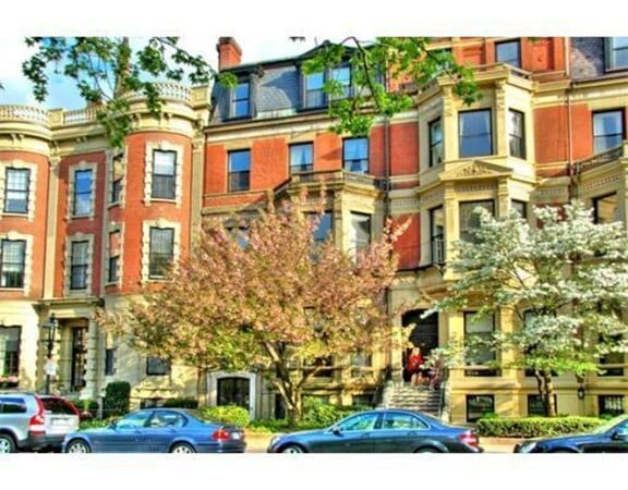 Building Photo - 62 Commonwealth Ave Unit 1