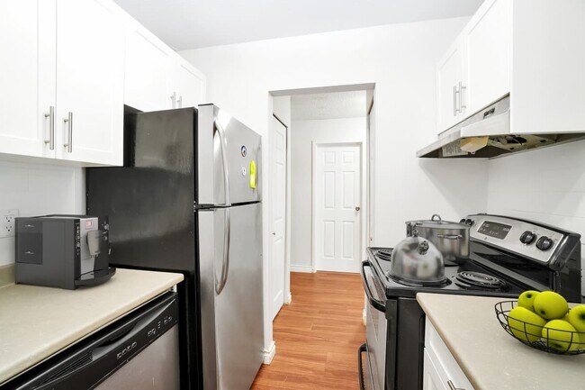 Carrigan Court Apartments