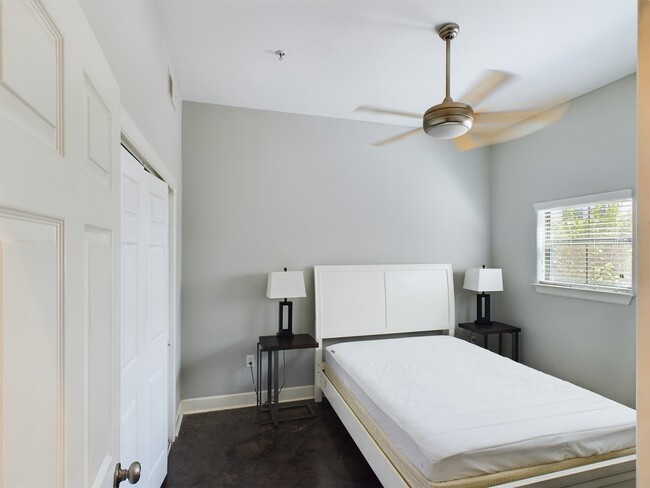 Photo - 1602 Elgin St Unit 3