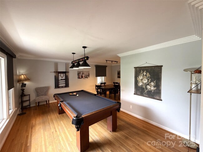 Photo - 1600 Paddock Cir