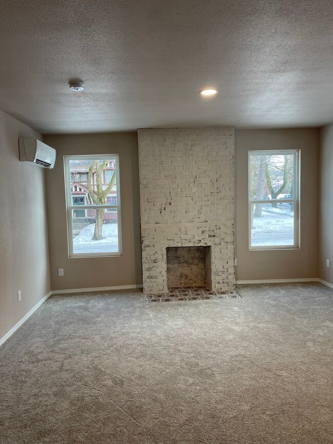 Photo - 1902 W 10th Ave Unit 100