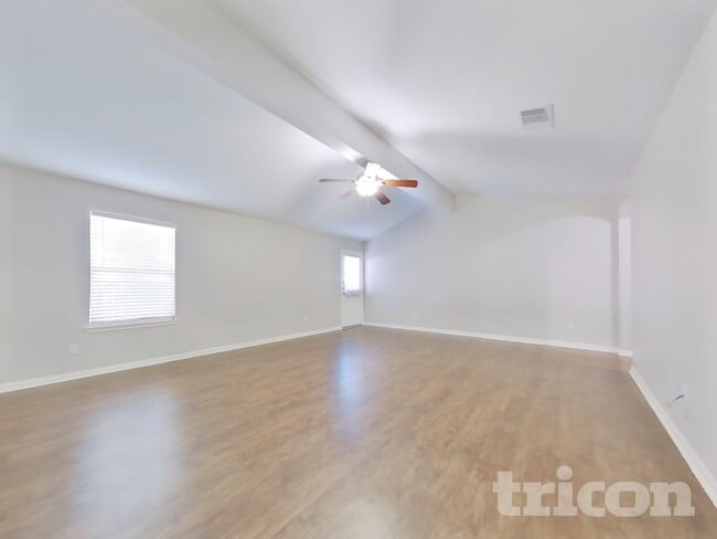 Photo - 2322 Oyster Bay Ave