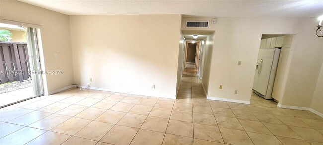 Photo - 9004 SW 137th St Unit B