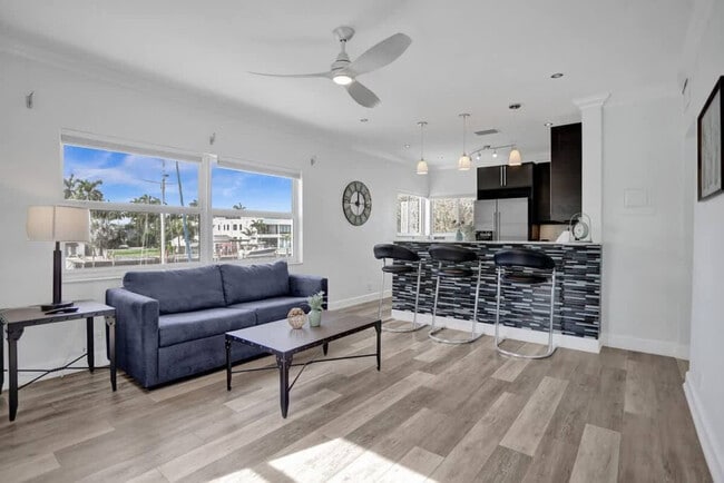 37 Hendricks Isle Unit SI FL2-ID1503953P