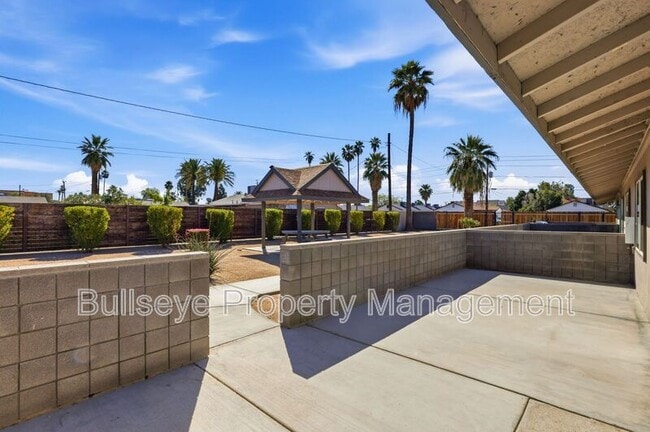 Photo - 840 E Turney Ave