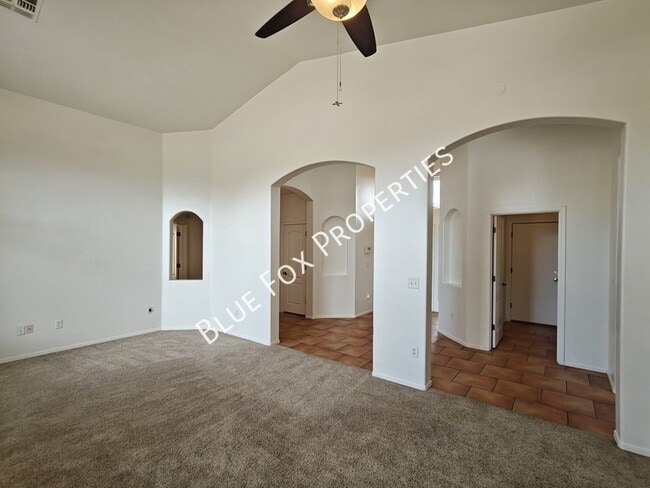 Photo - 5322 W Olivine Dr