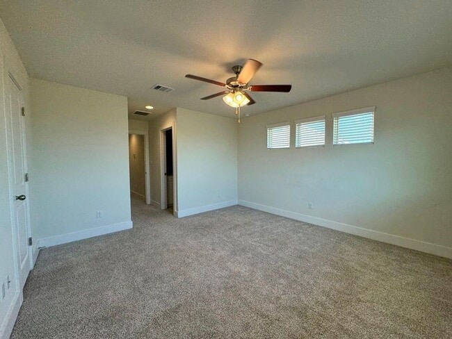Photo - 549 White Steppe Way