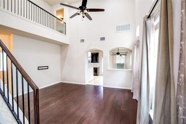 11508 Running Brush Ln