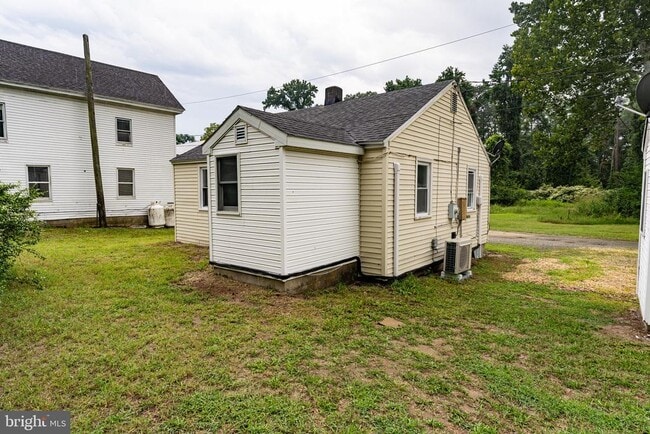 Photo - 113 Davis Ln