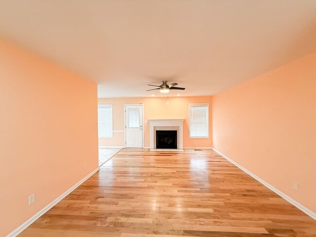 Photo - 4 Bedroom 3 Bathroom Home