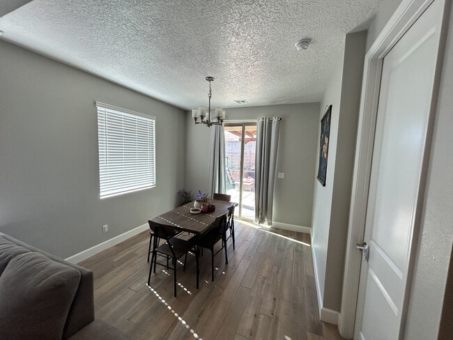 Photo - 4313 Lauren Lp NE