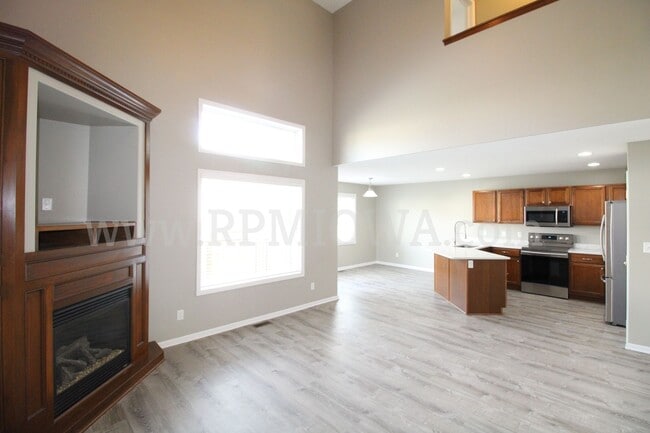 Photo - PERFECT LOCATION!! 4 Bedroom, 3.5 Bath Townhome in Ankeny