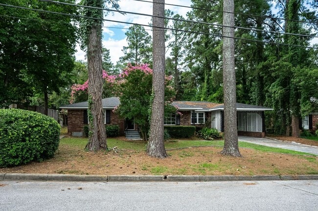 Building Photo - 3120 Edinburgh Dr
