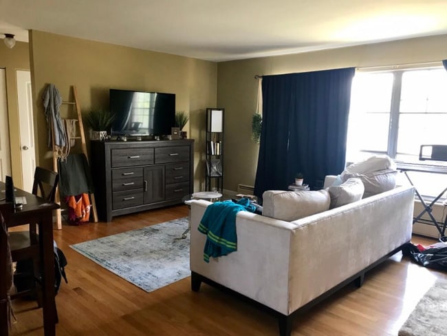 Photo - 2808 W 13 Mile Rd