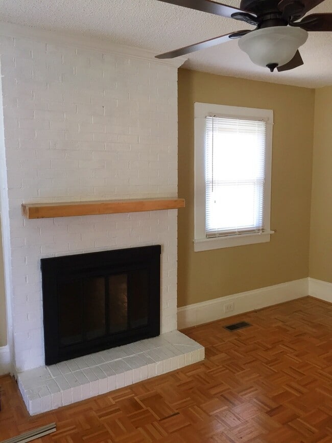 1917 Golden Gate Dr