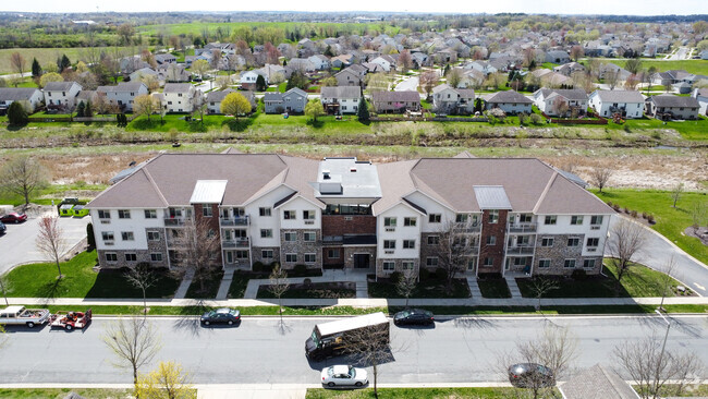 Building Photo - Fairhaven Court Apartments