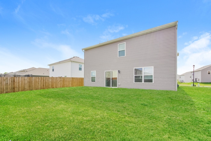 Photo - 402 E Oak Ave