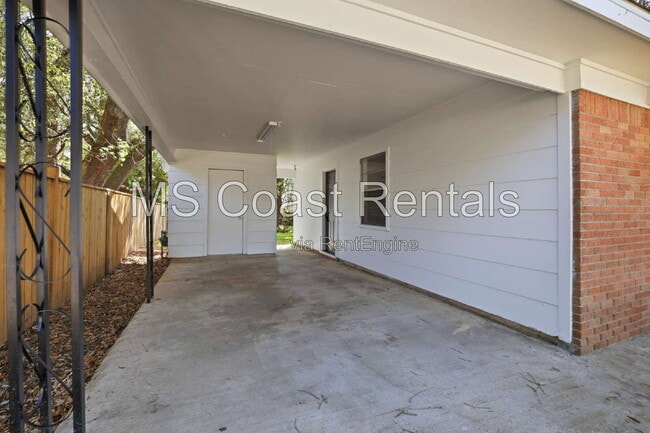 Photo - 16205 Seville Ct