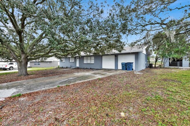 Photo - 815 Sherwood Dr