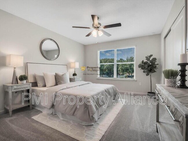 Photo - 2916 Oak Park Way