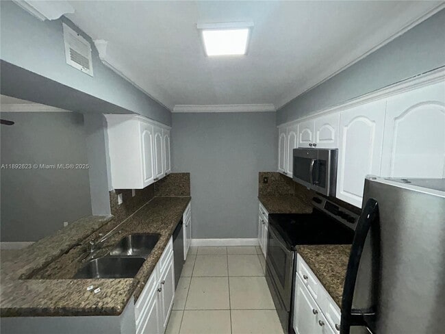 Photo - 15201 SW 80th St Unit 113