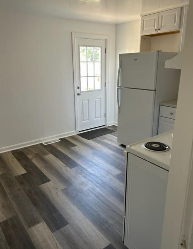 Photo - 87 N High St Unit A