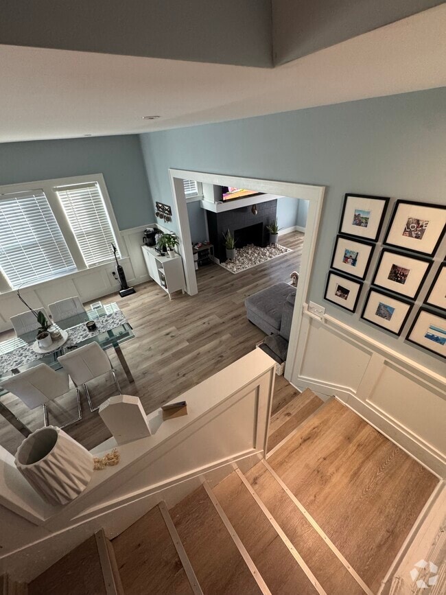 Building Photo - 1679 Eddington Rd Unit 1679 Rental