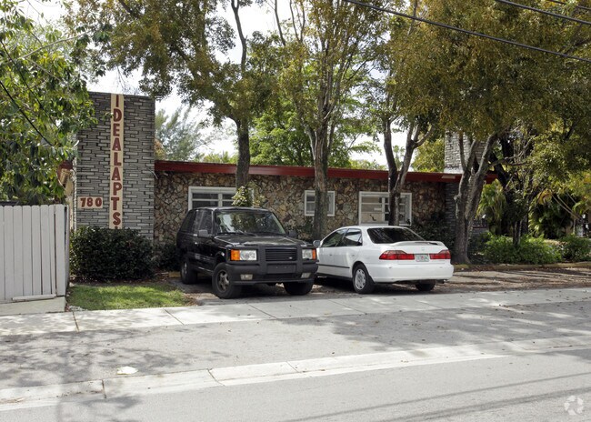 Ideal Apartments - NoMi Happy Livin'