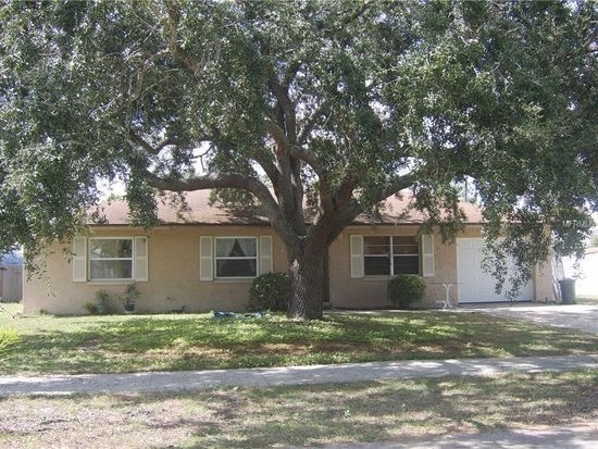 Large Fenced Yard | Central Air | Garage |... - Large Fenced Yard | Central Air | Garage |... House