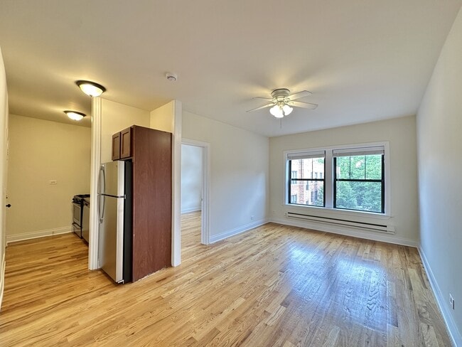 Photo - 755 W Cornelia Ave Unidad 3E