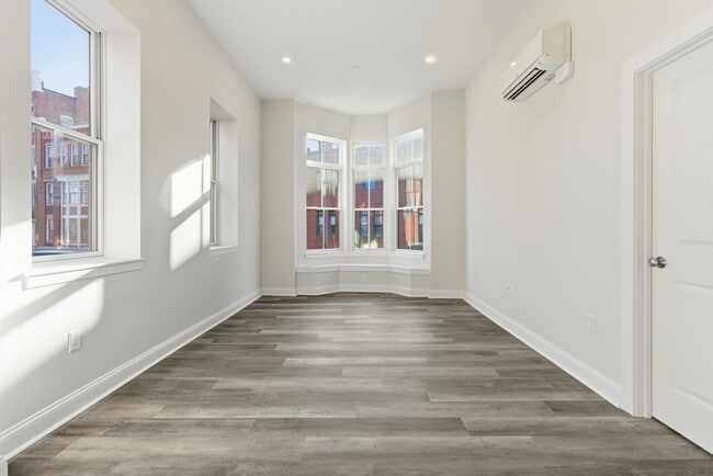 Photo - 19-25 Essex St Unit 301