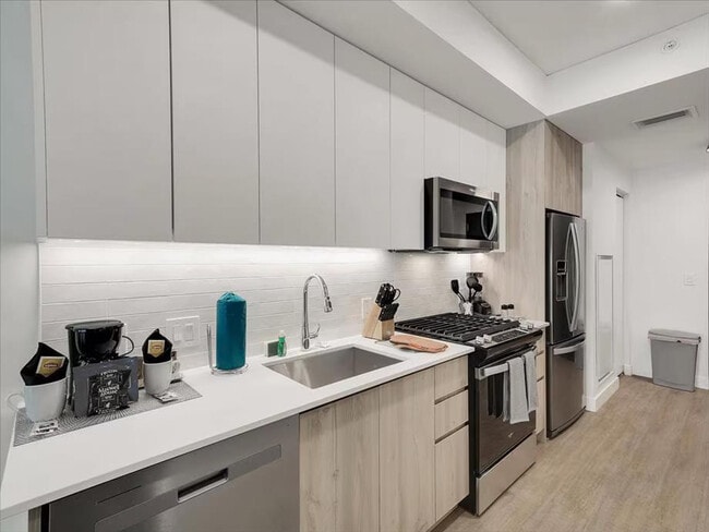 Photo - 817 N 6th St Unidad ID1047108P