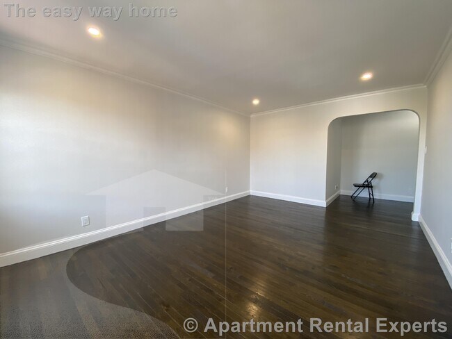 Photo - 395 Broadway Unit #R5B