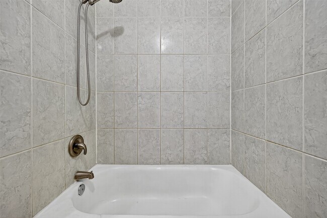 Photo - 3258 Meadway Dr