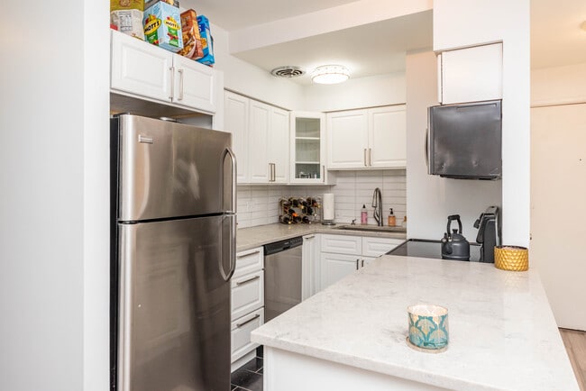 Photo - 1750 N Wells St Unit 106
