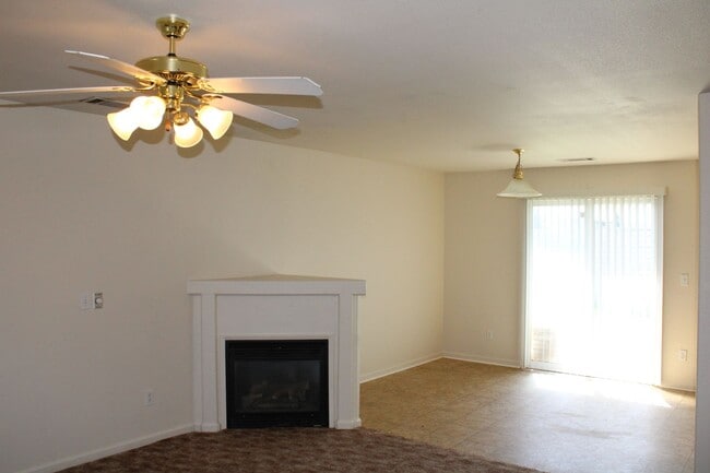 Photo - 3 BED 2 BATH HOUSE LOCATED IN THE RAVENWOOD SUBDIVISION IN ANDERSON