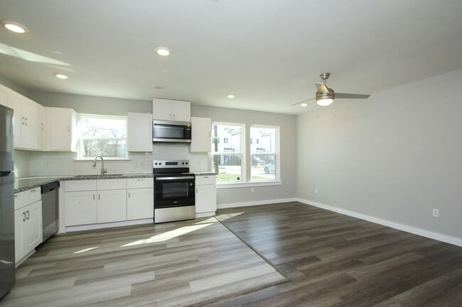 Photo - For Lease-Housing Vouchers Accepted | 3 Bed, 2 Bath | 1,150 Sq Ft | Warwick Place |