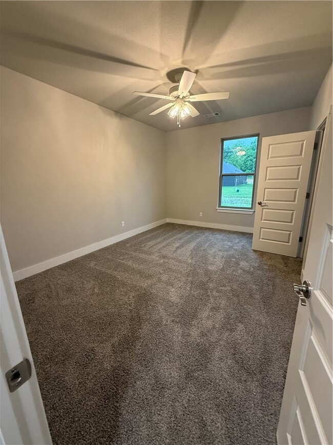 Photo - 2106 Dagan St
