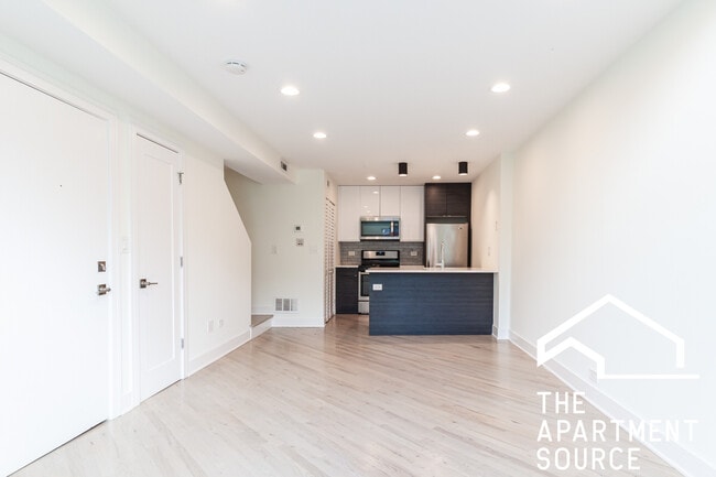 Photo - 1003 W Grace St Unit 1