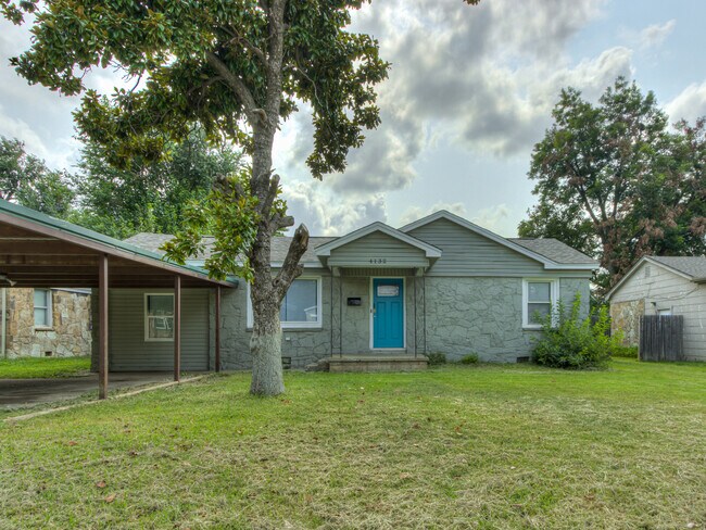 Photo - 4132 N Libby Ave House
