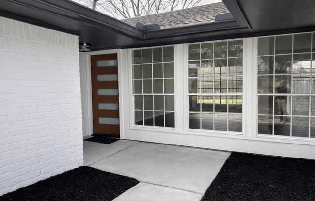 Photo - 10322 Sageburrow Dr