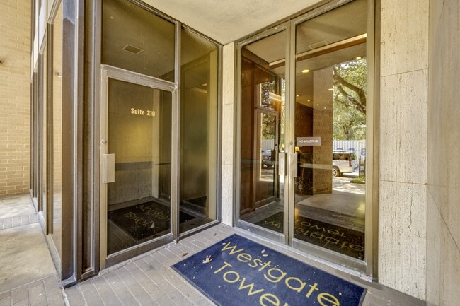 Photo - 1122 Colorado St