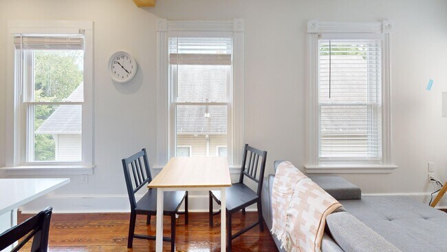 Photo - 69 Edwards St Unit 3