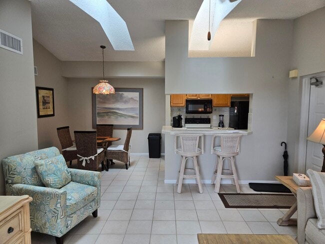 Photo - 2512 SE Anchorage Cove Unit F-3